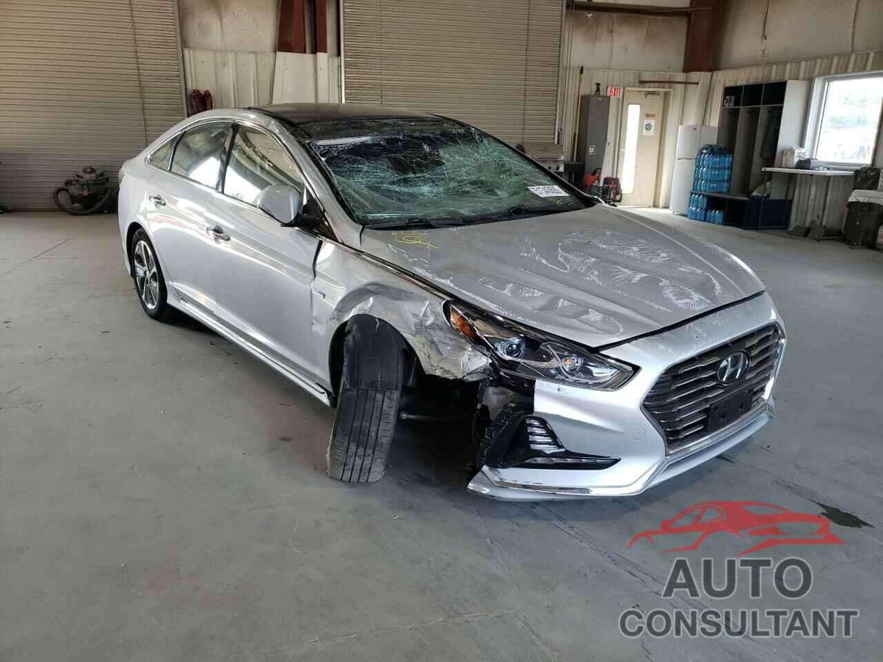 HYUNDAI SONATA 2018 - KMHE34L39JA079783