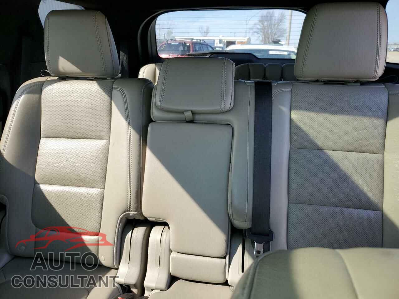 FORD EXPLORER 2011 - 1FMHK8F80BGA14625