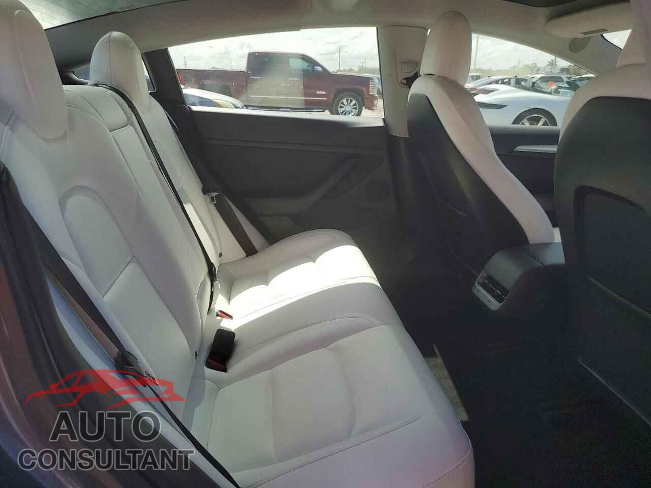 TESLA MODEL 3 2021 - 5YJ3E1EA7MF025121