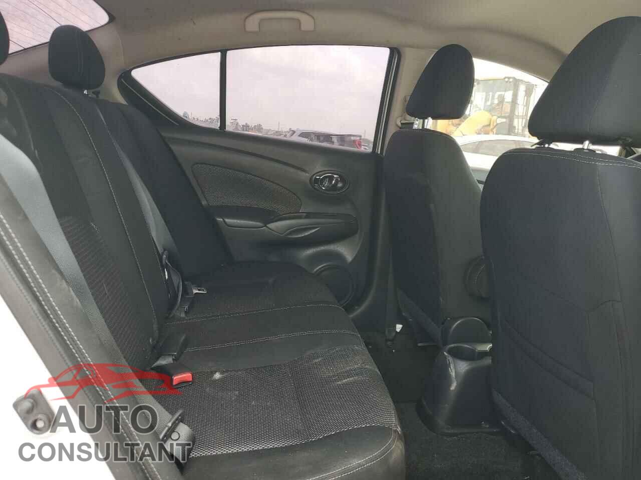 NISSAN VERSA 2019 - 3N1CN7AP7KL819275