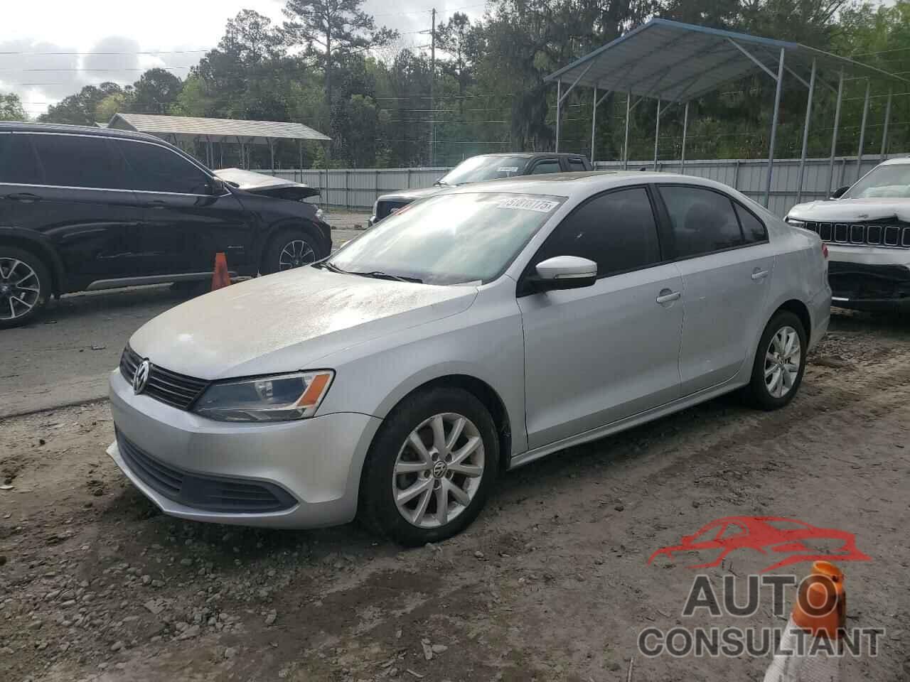 VOLKSWAGEN JETTA 2011 - 3VWDX7AJXBM341870