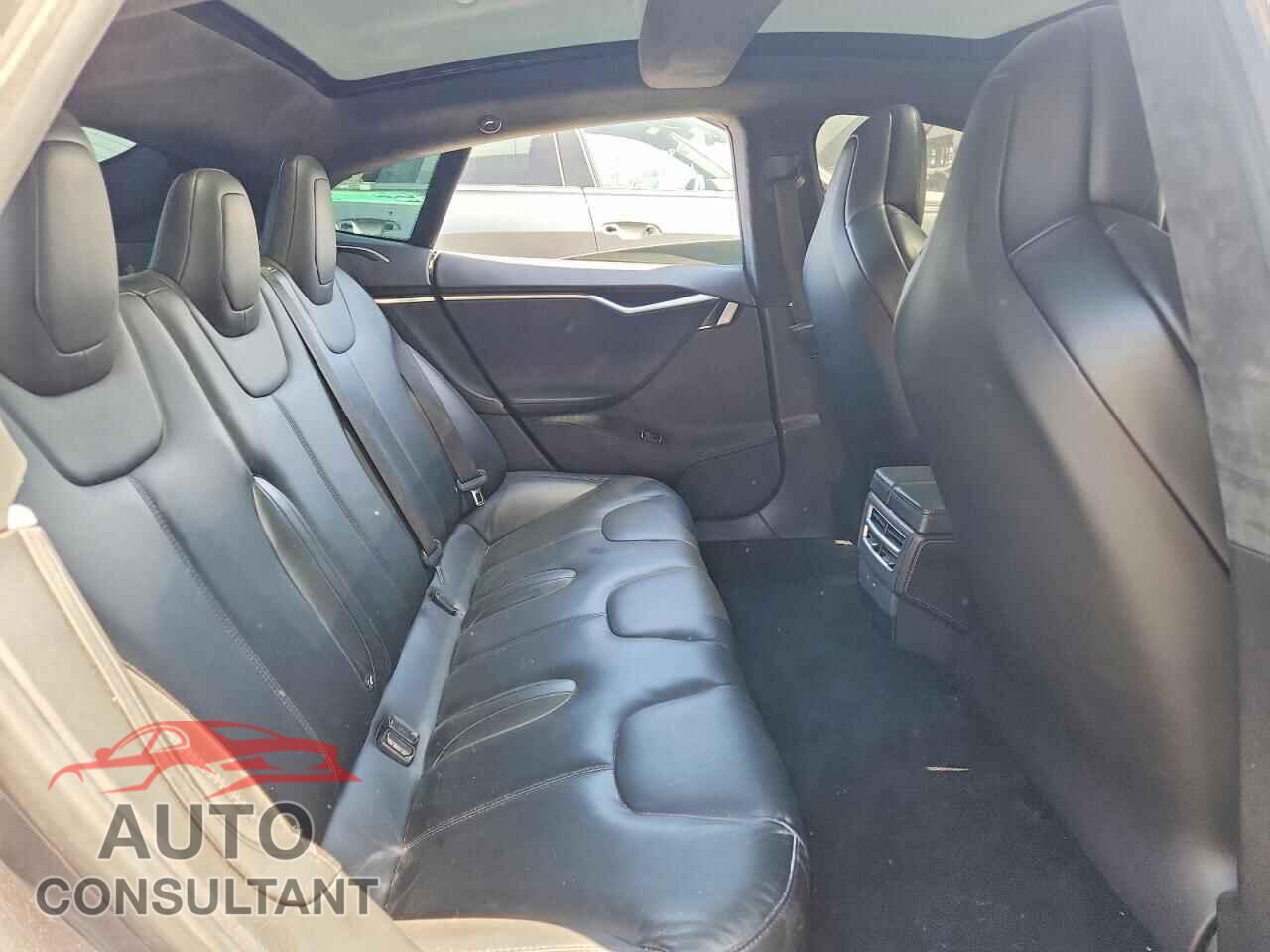 TESLA MODEL S 2017 - 5YJSA1E27HF187787