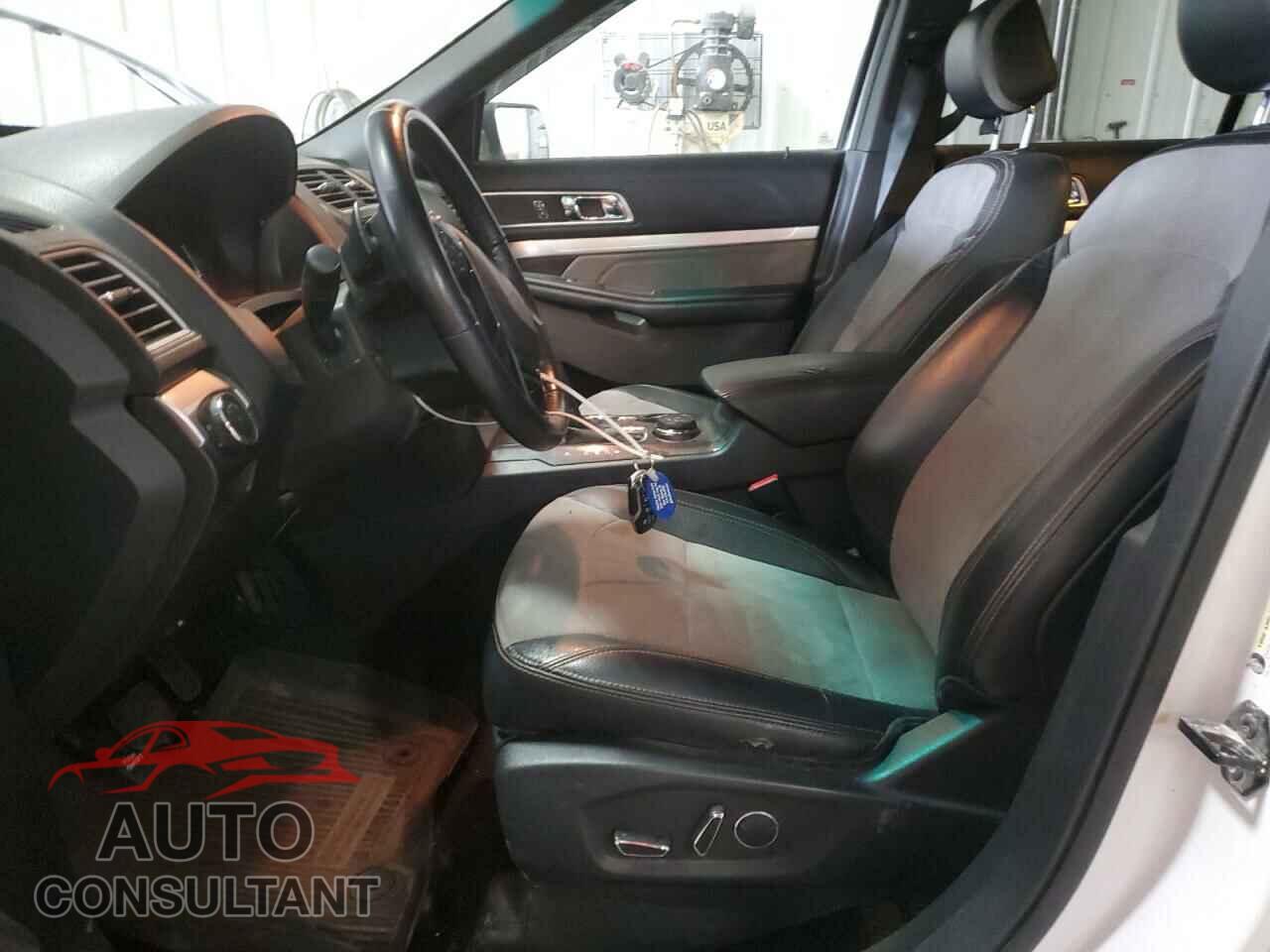FORD EXPLORER 2017 - 1FM5K8D85HGB26139