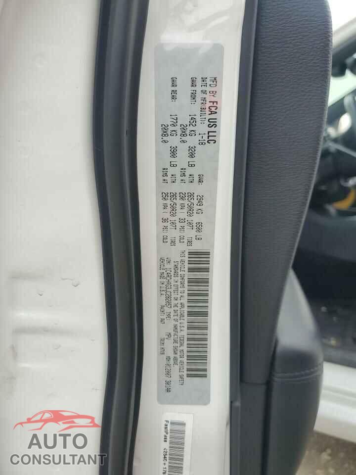 DODGE DURANGO 2018 - 1C4RDHAG3JC282057
