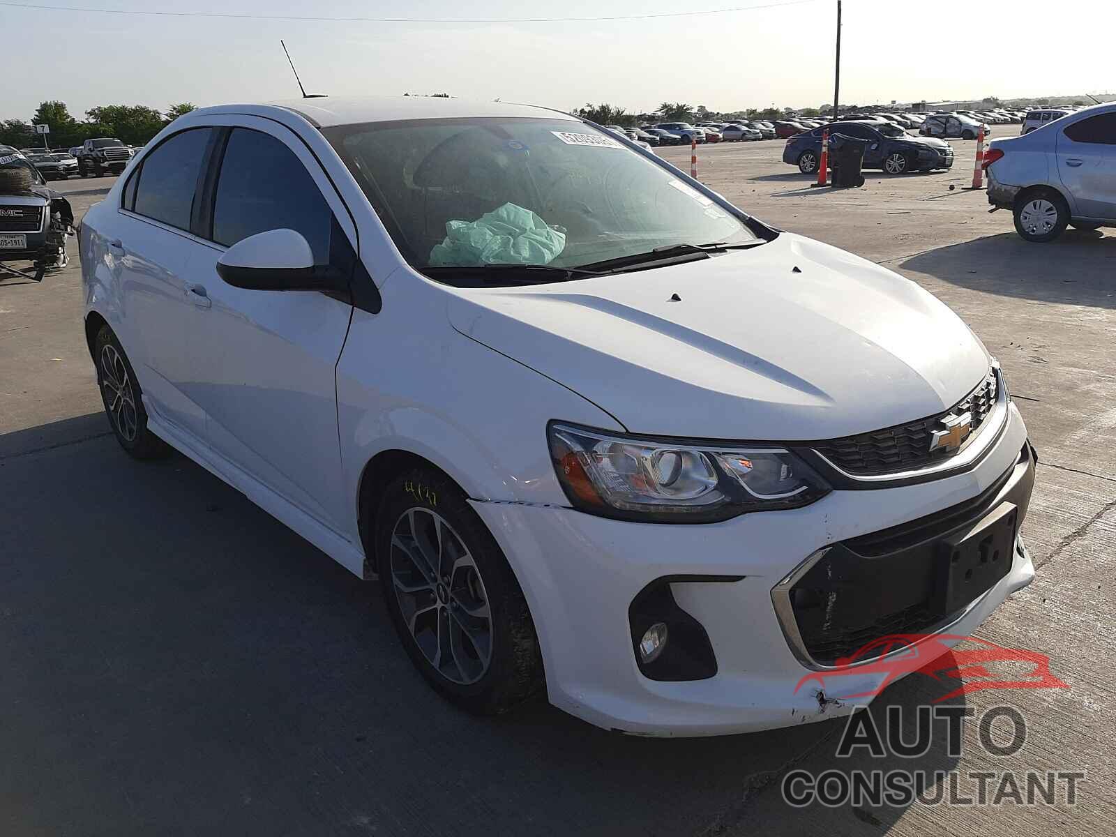 CHEVROLET SONIC 2017 - 1G1JD5SB1H4110539