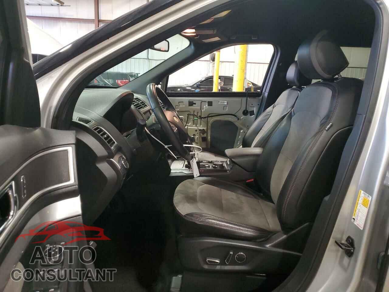 FORD EXPLORER 2017 - 1FM5K8D88HGD71971