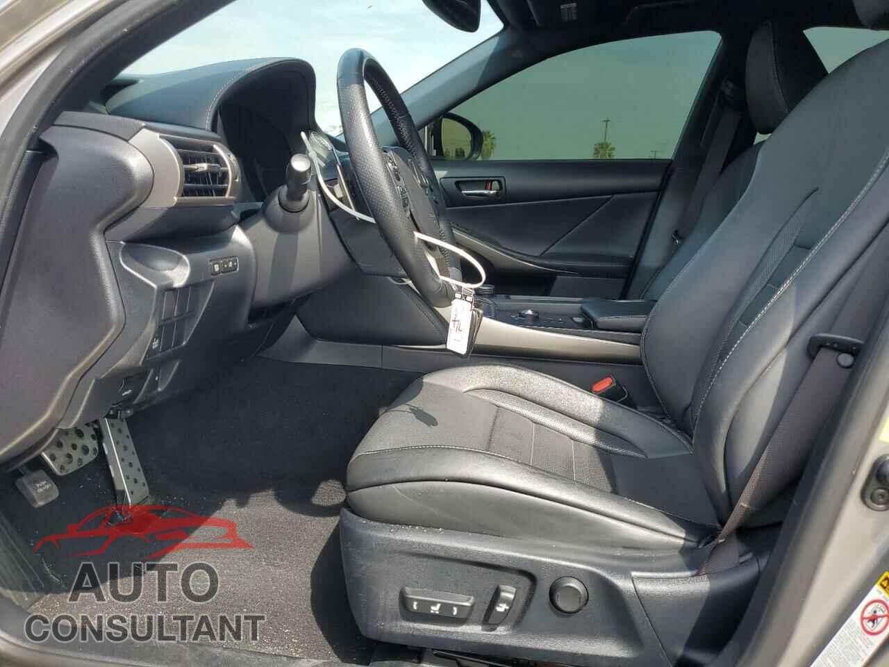 LEXUS IS 2015 - JTHBF1D25F5053036