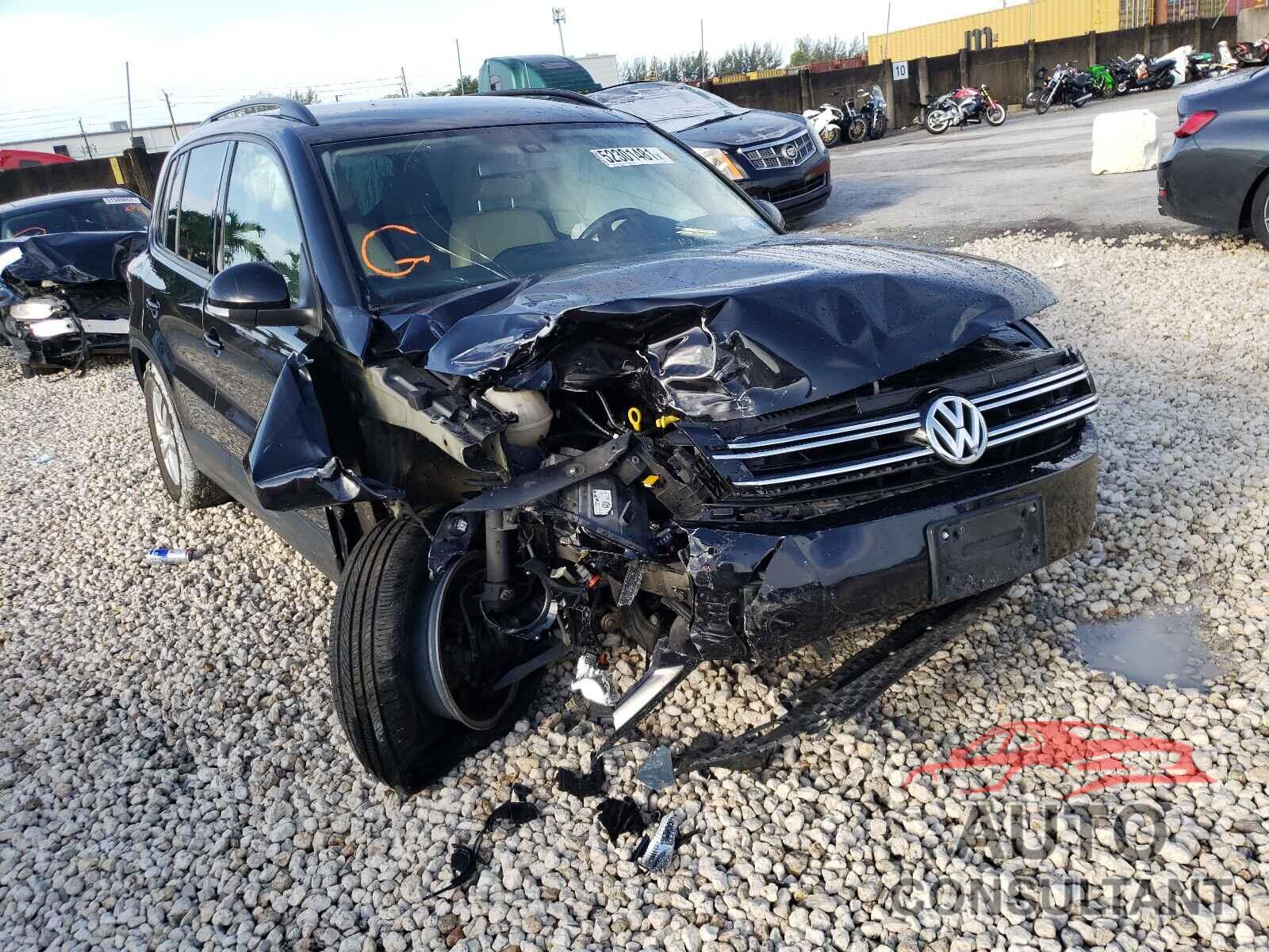 VOLKSWAGEN TIGUAN 2016 - WVGAV7AX9GW528911