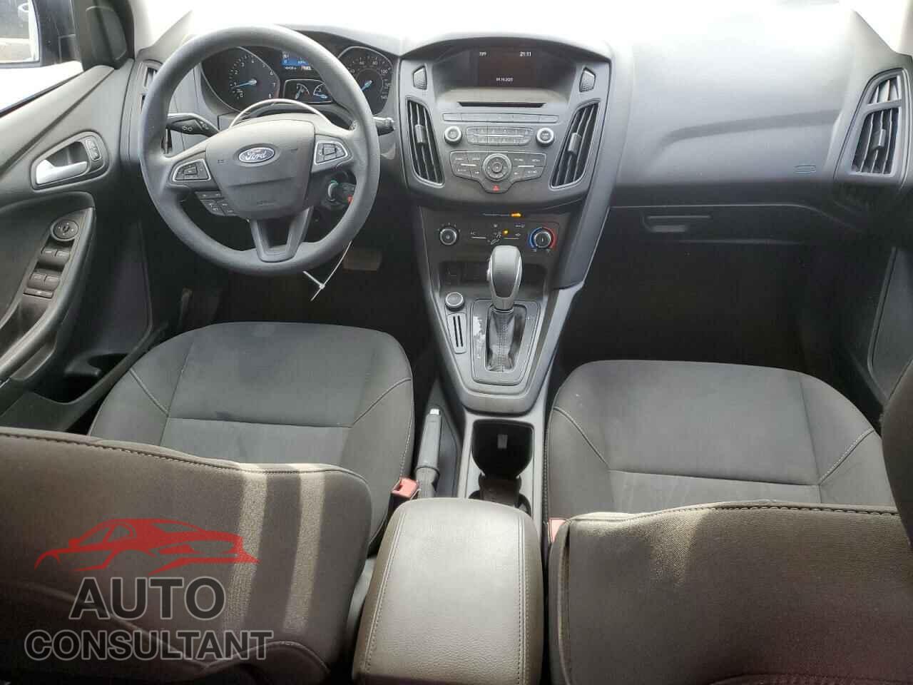 FORD FOCUS 2017 - 1FADP3K23HL318935