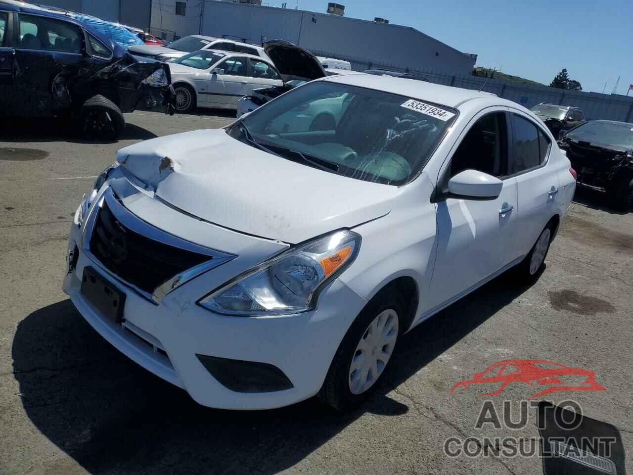 NISSAN VERSA 2018 - 3N1CN7APXJK394428