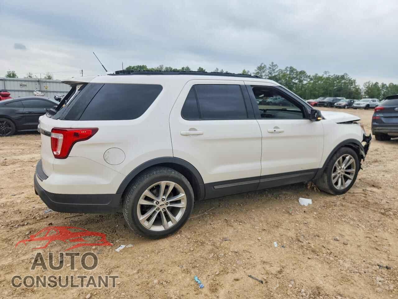 FORD EXPLORER 2018 - 1FM5K7D86JGB63412