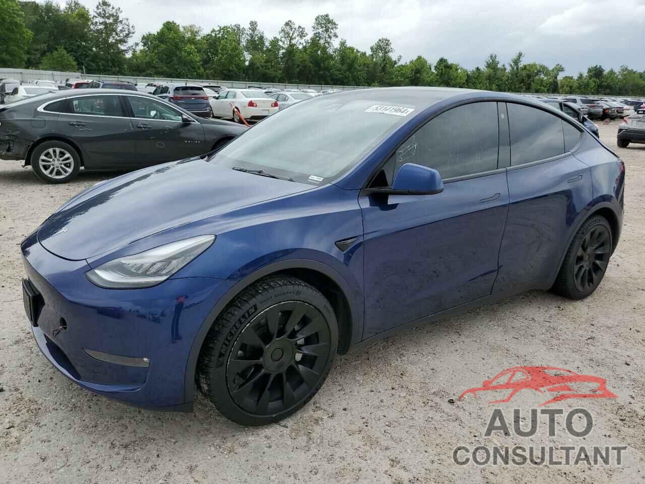 TESLA MODEL Y 2021 - 5YJYGDEE2MF123851