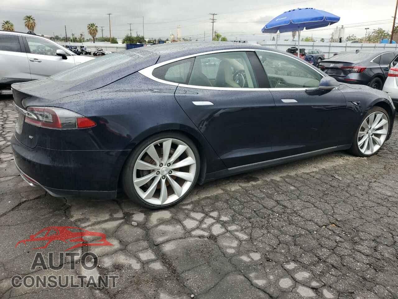TESLA MODEL S 2013 - 5YJSA1CG1DFP04767