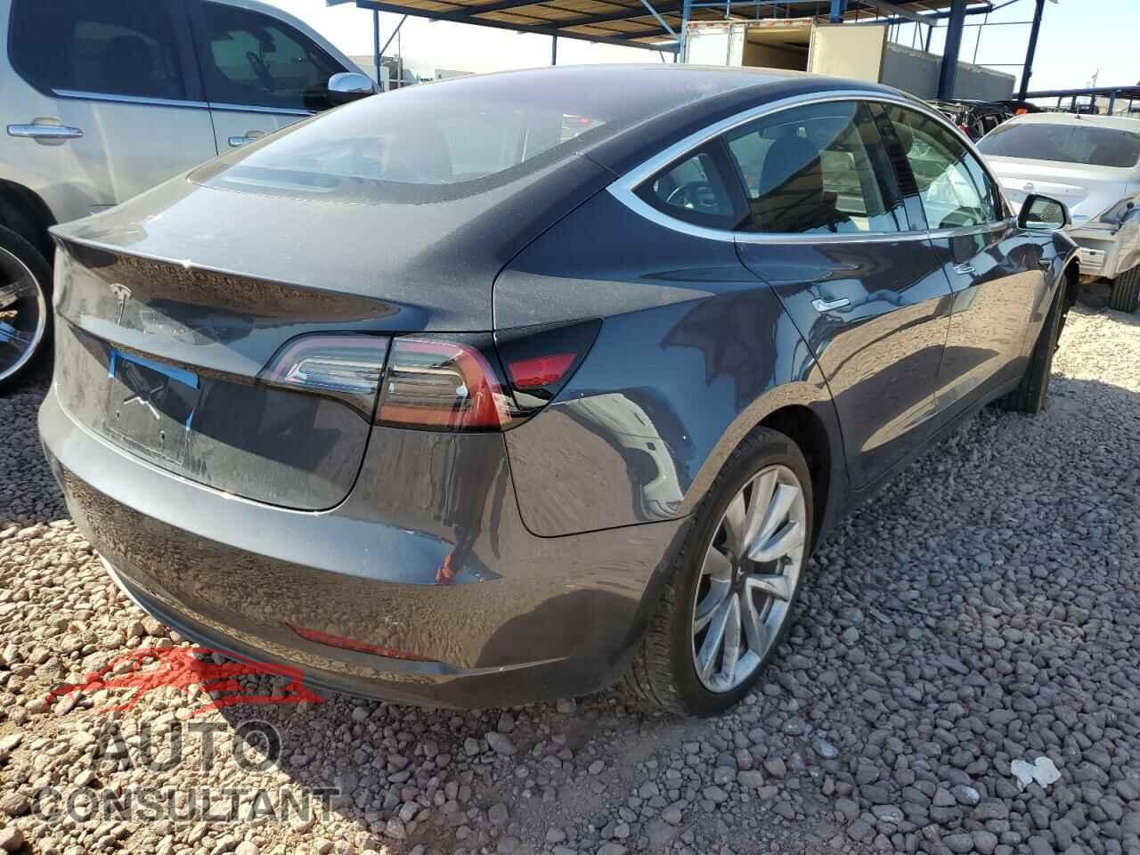 TESLA MODEL 3 2018 - 5YJ3E1EA3JF005931