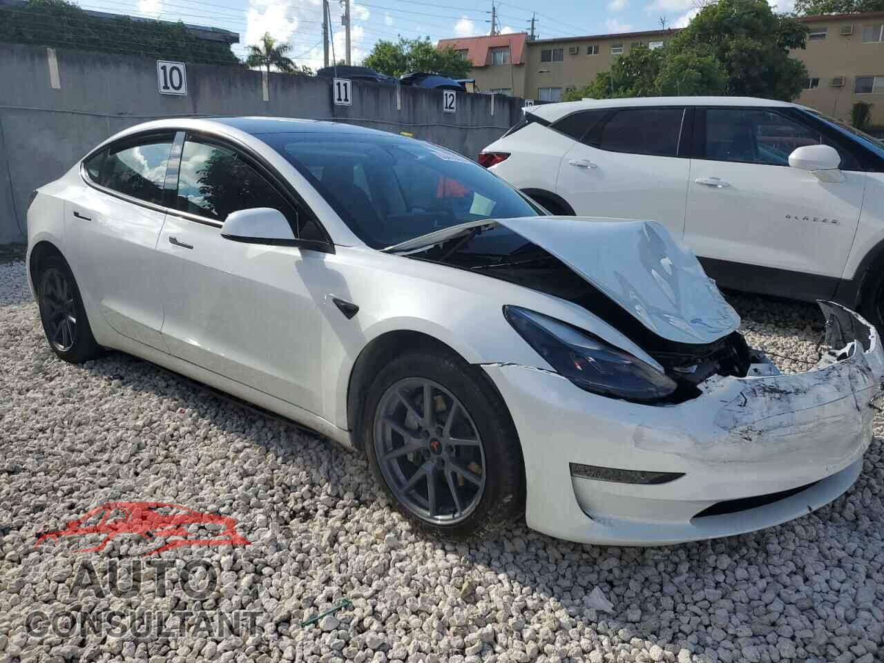 TESLA MODEL 3 2023 - 5YJ3E1EA7PF541631