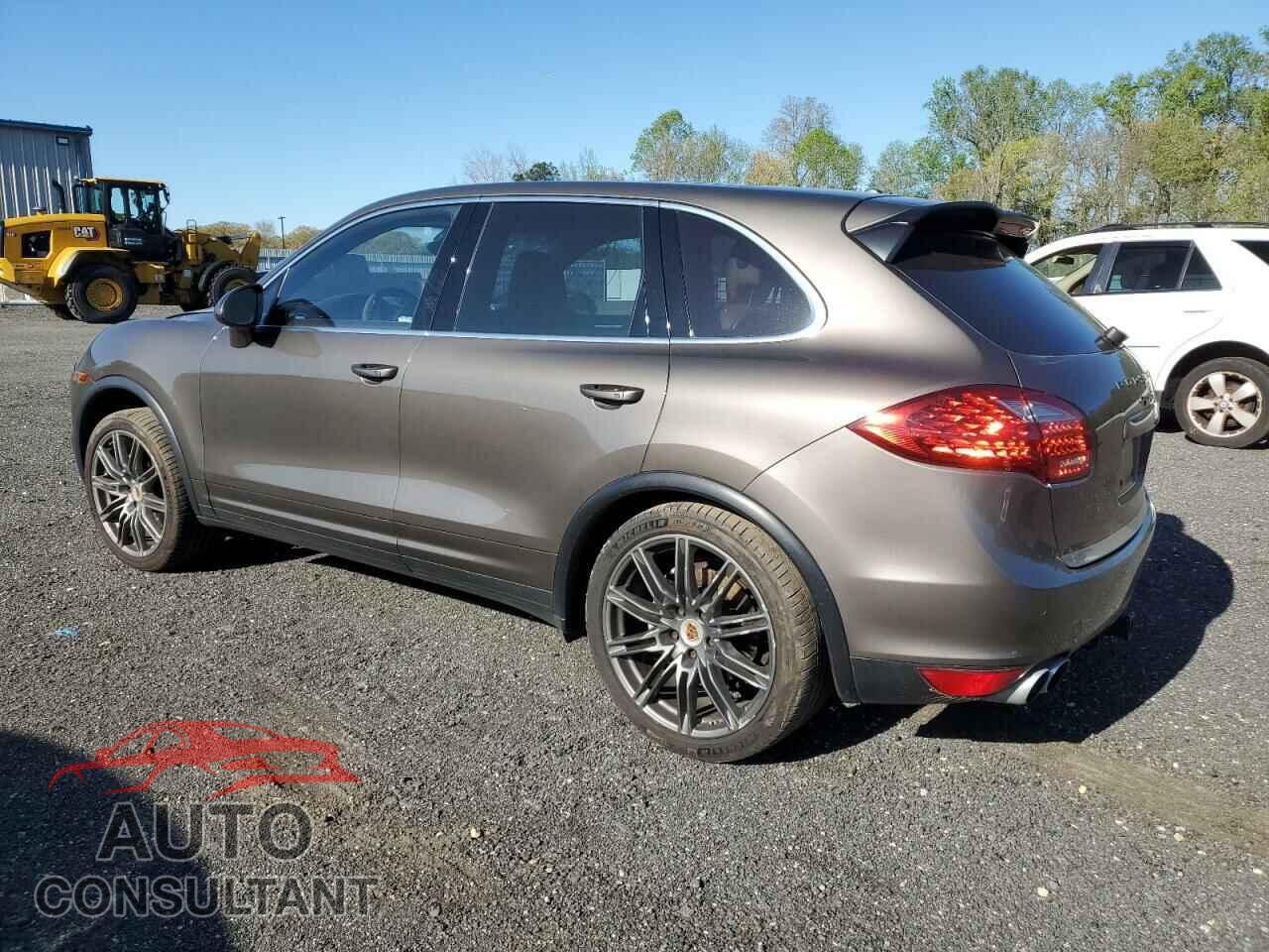 PORSCHE CAYENNE 2012 - WP1AB2A29CLA43084
