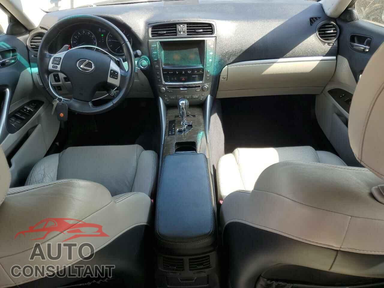 LEXUS IS 2012 - JTHCF5C26C5054494