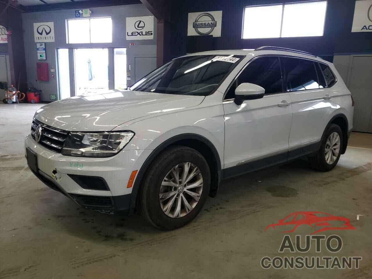 VOLKSWAGEN TIGUAN 2018 - 3VV2B7AX8JM124573