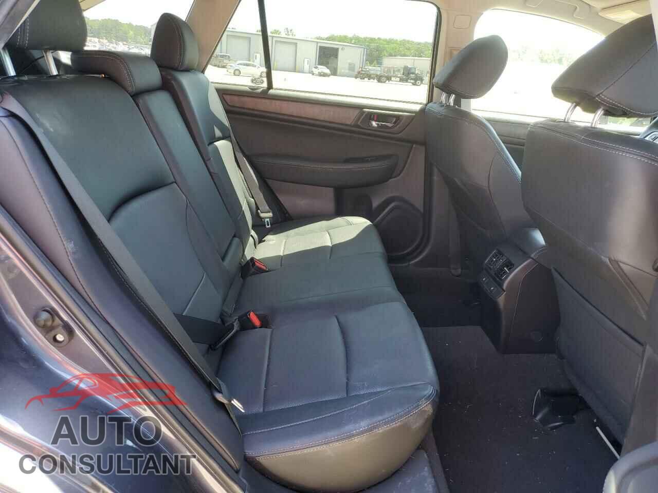 SUBARU OUTBACK 2017 - 4S4BSENC5H3380400