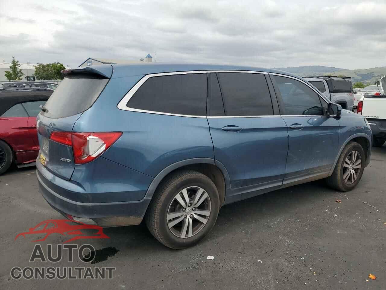 HONDA PILOT 2017 - 5FNYF6H39HB015340
