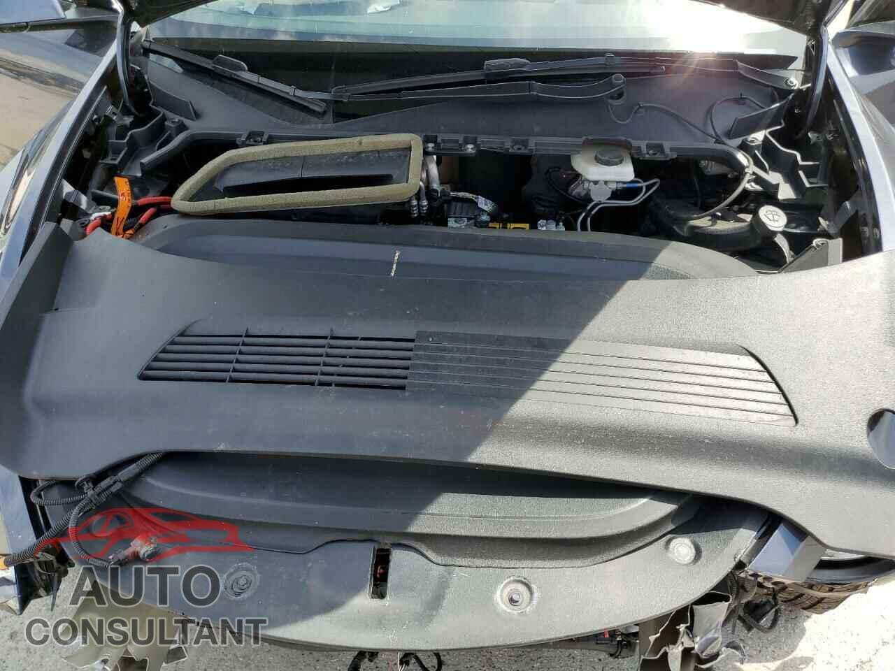 TESLA MODEL Y 2021 - 5YJYGDEE5MF138344