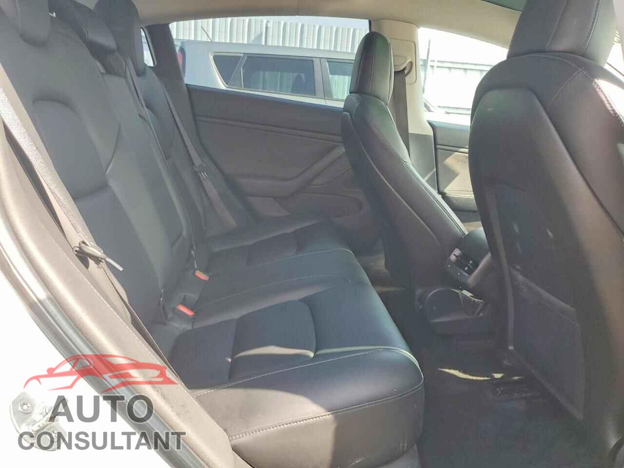 TESLA MODEL 3 2019 - 5YJ3E1EB4KF388532