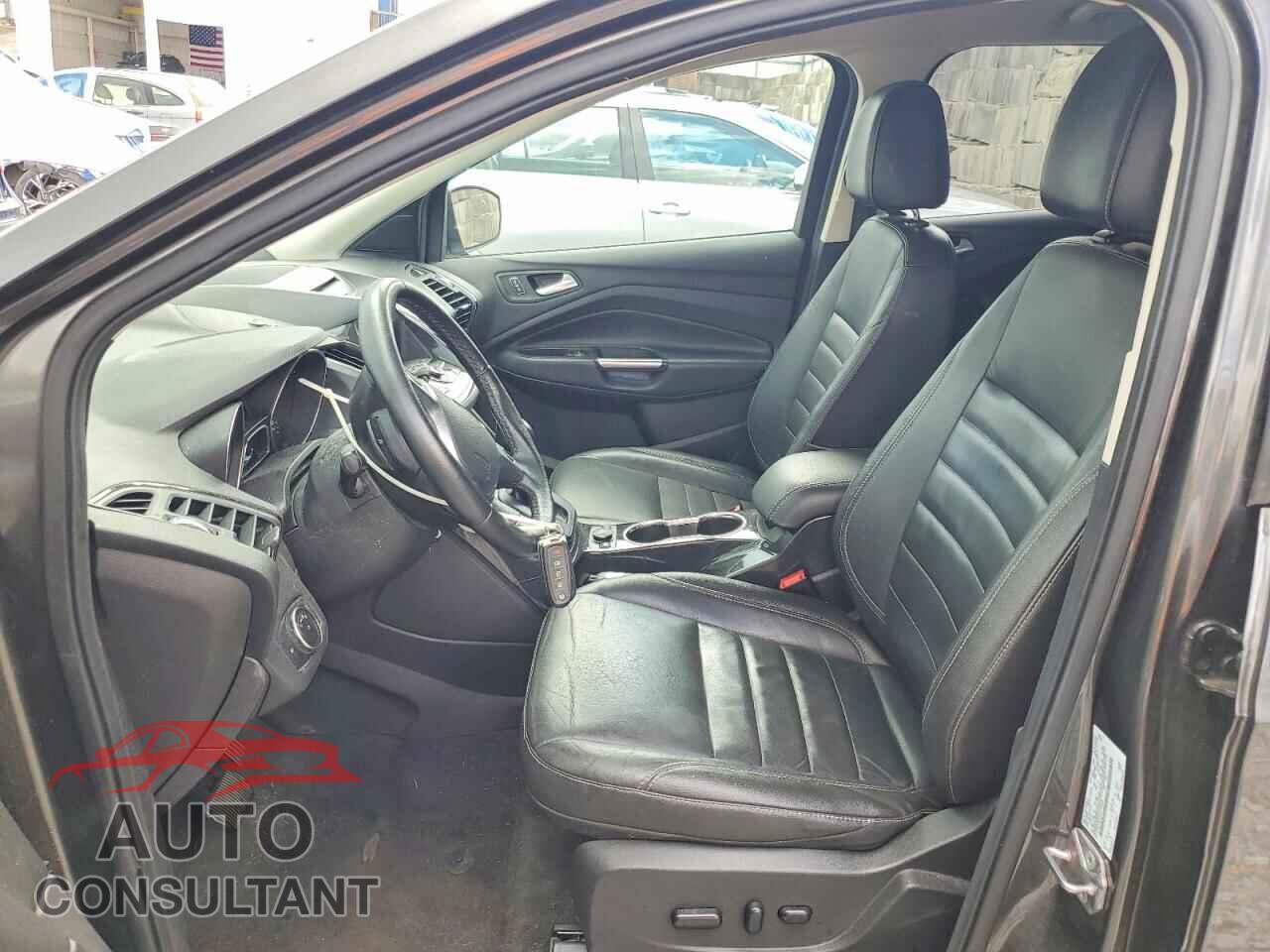 FORD ESCAPE 2015 - 1FMCU0JX5FUC59948