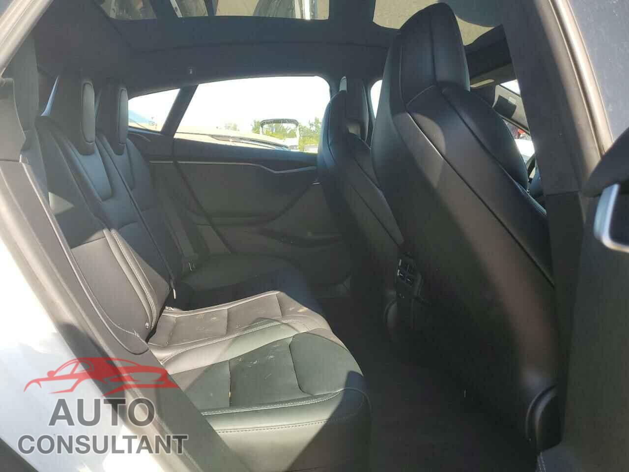 TESLA MODEL S 2019 - 5YJSA1E41KF330631