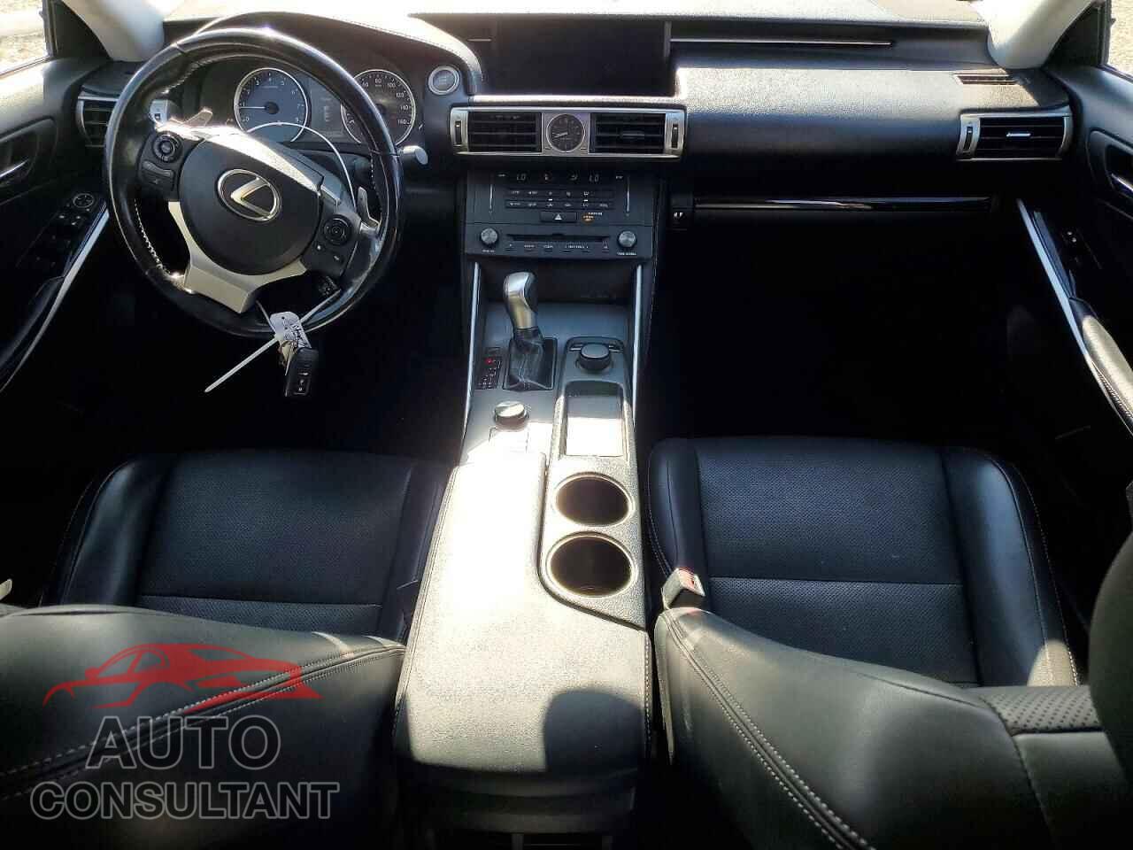 LEXUS IS 2016 - JTHBA1D29G5023215