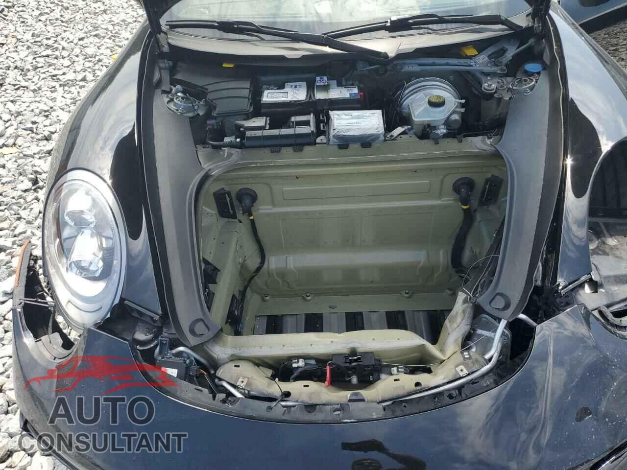 PORSCHE 911 2018 - WP0AA2A95JS105701