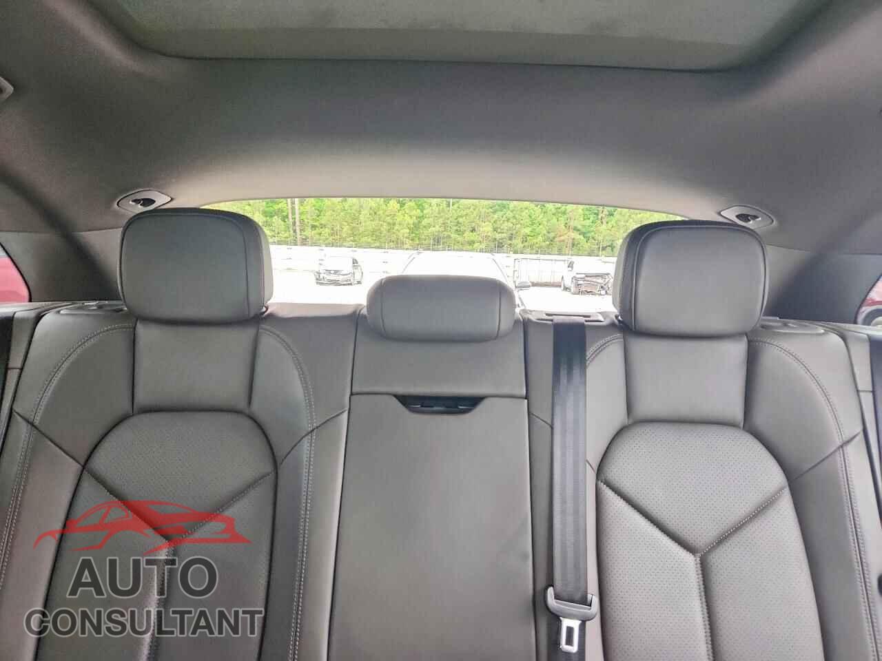 PORSCHE MACAN 2018 - WP1AA2A59JLB15153