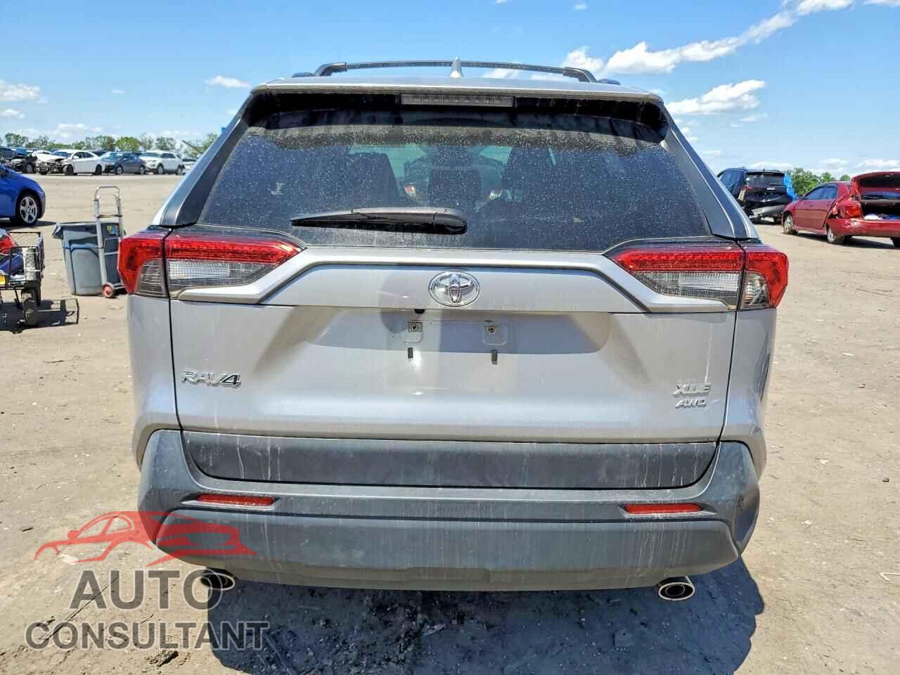 TOYOTA RAV4 2019 - JTMP1RFV2KD502362