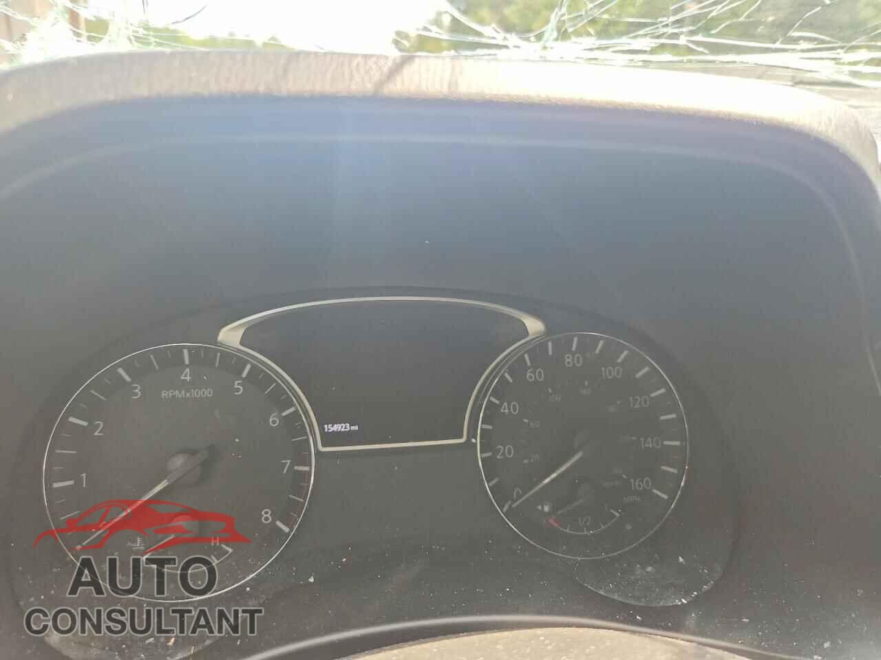 NISSAN PATHFINDER 2017 - 5N1DR2MN2HC608259