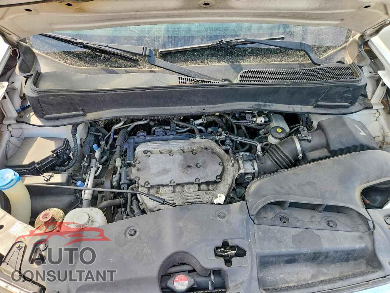 HONDA PILOT 2013 - 5FNYF3H92DB044420
