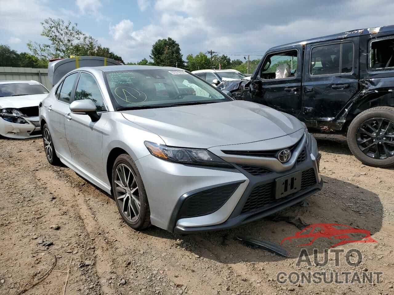 TOYOTA CAMRY 2022 - 4T1G11AK9NU651771