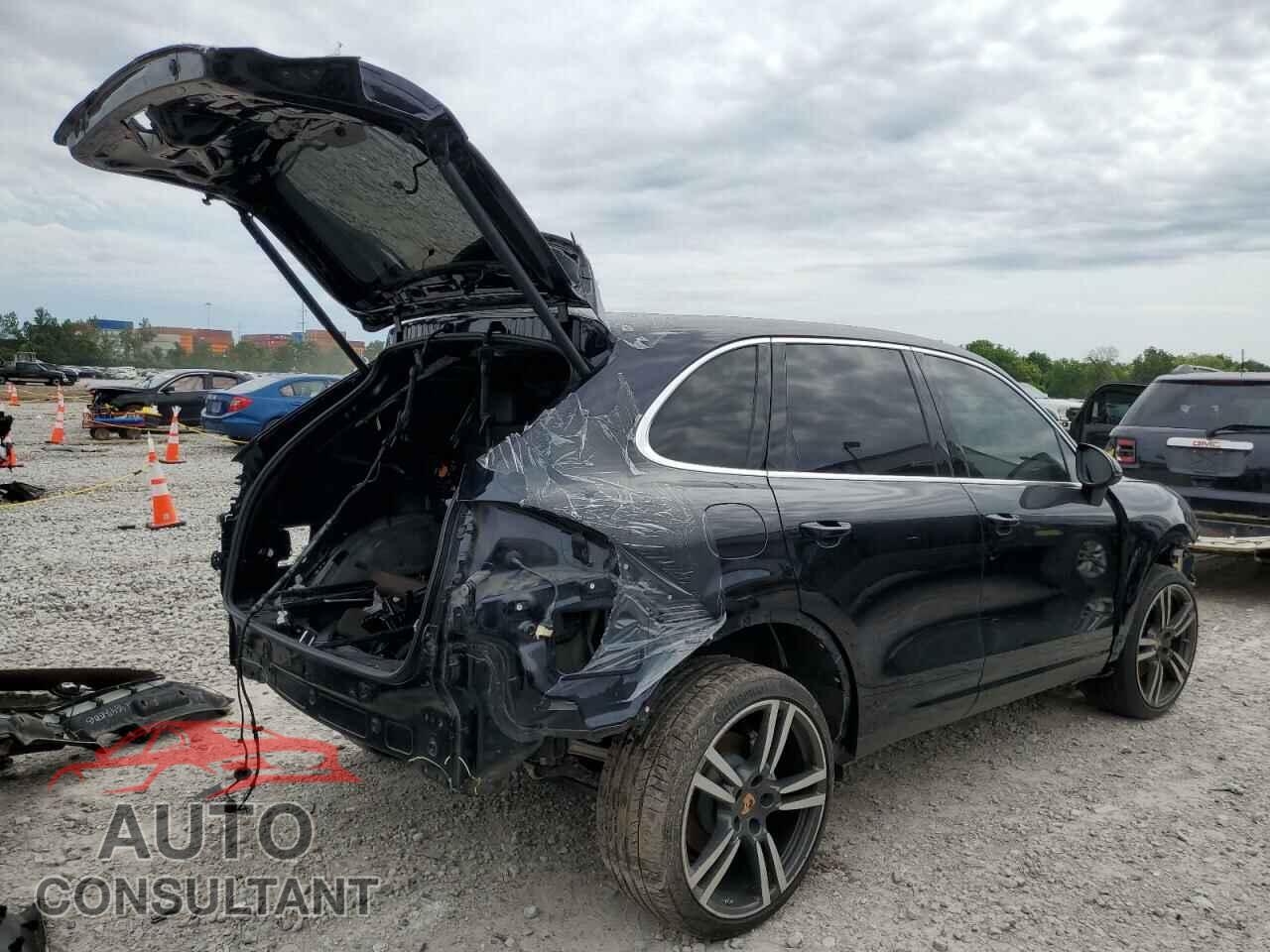 PORSCHE CAYENNE 2016 - WP1AB2A28GLA96235