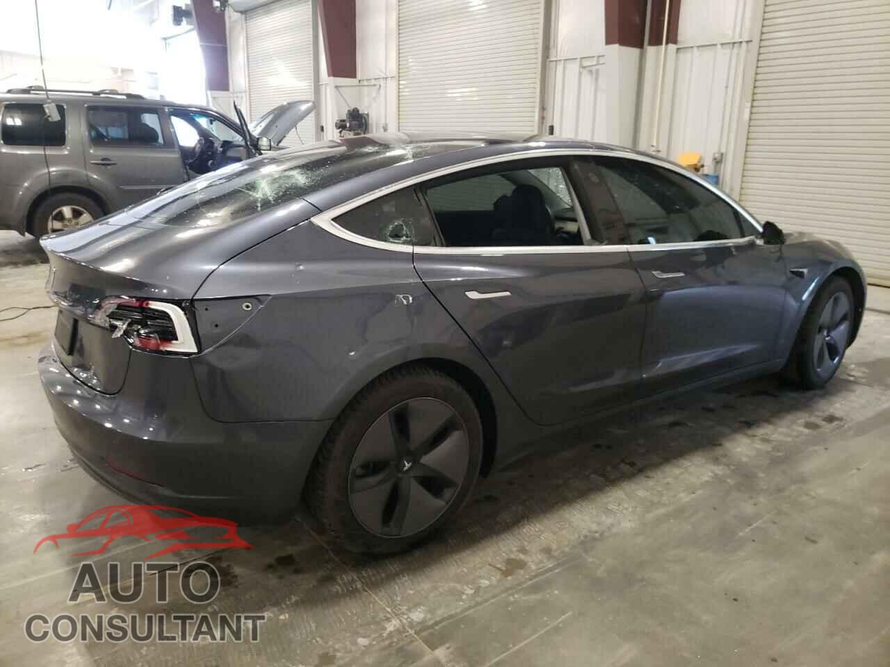 TESLA MODEL 3 2018 - 5YJ3E1EA6JF158769