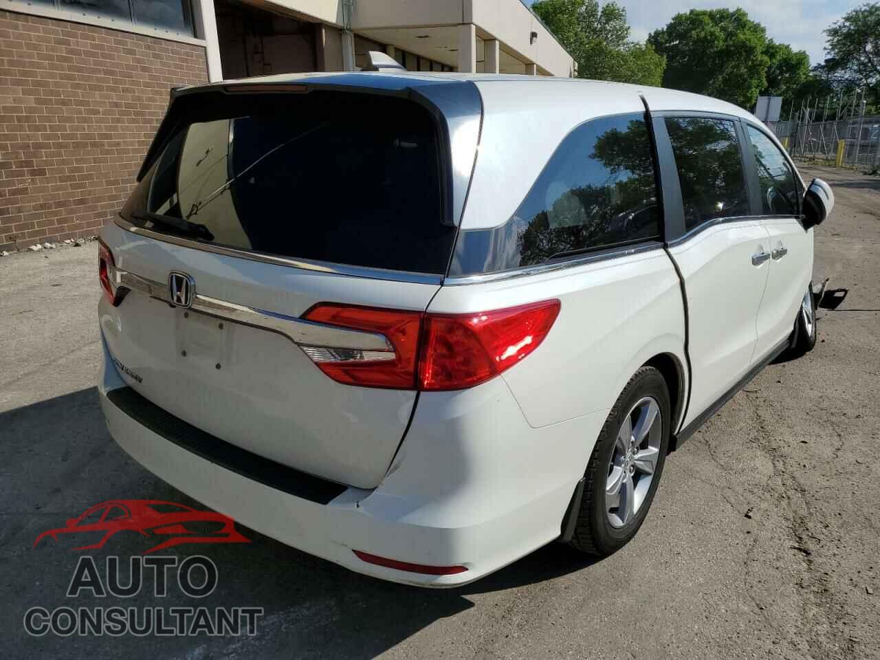 HONDA ODYSSEY 2018 - 5FNRL6H56JB065746