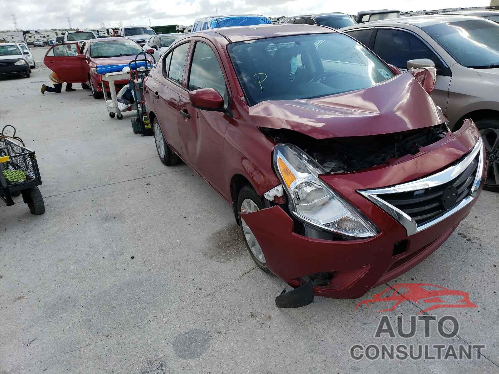 NISSAN VERSA 2017 - 3N1CN7AP4HL879734