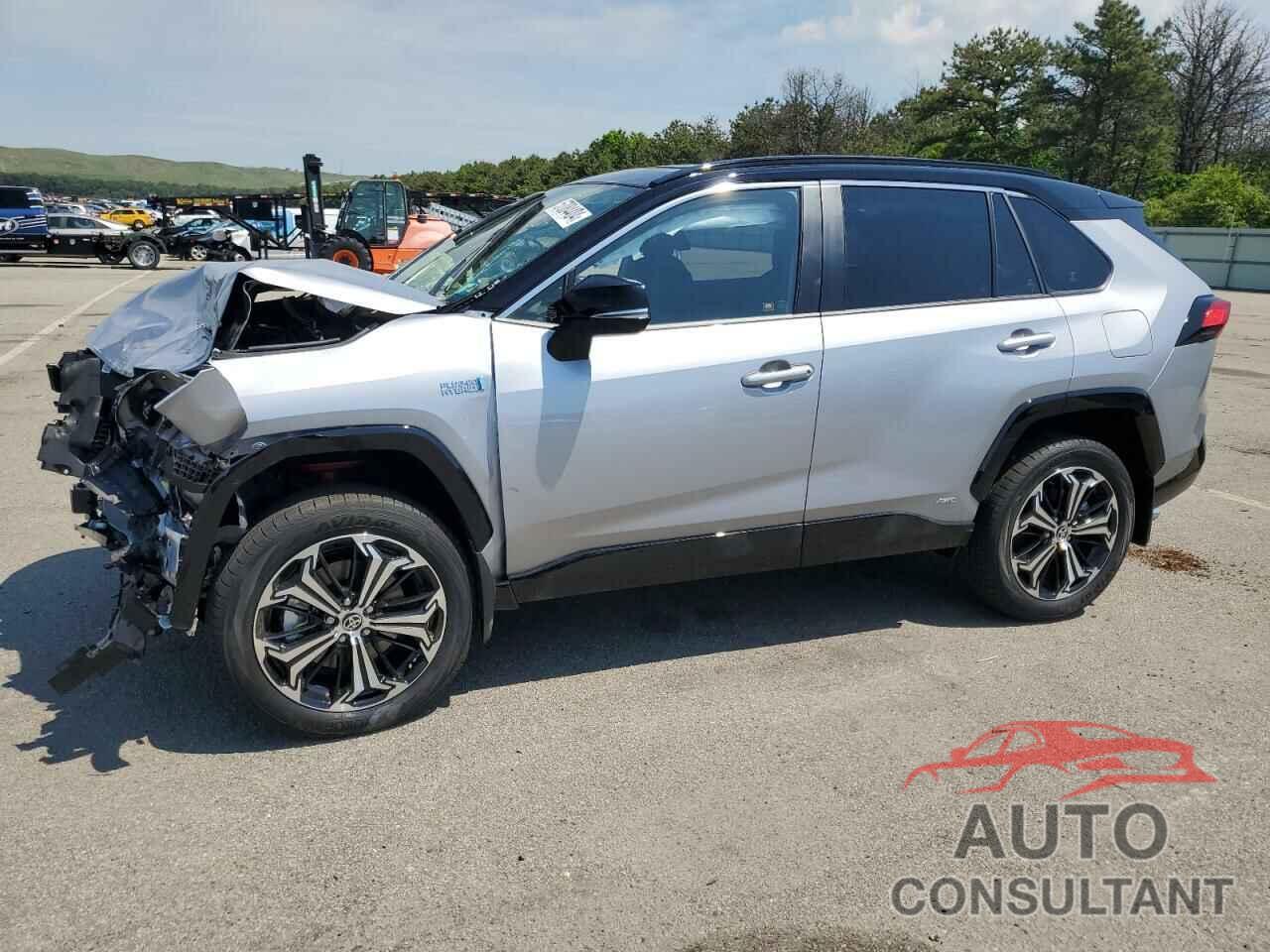 TOYOTA RAV4 2024 - JTMEB3FVXRD198385