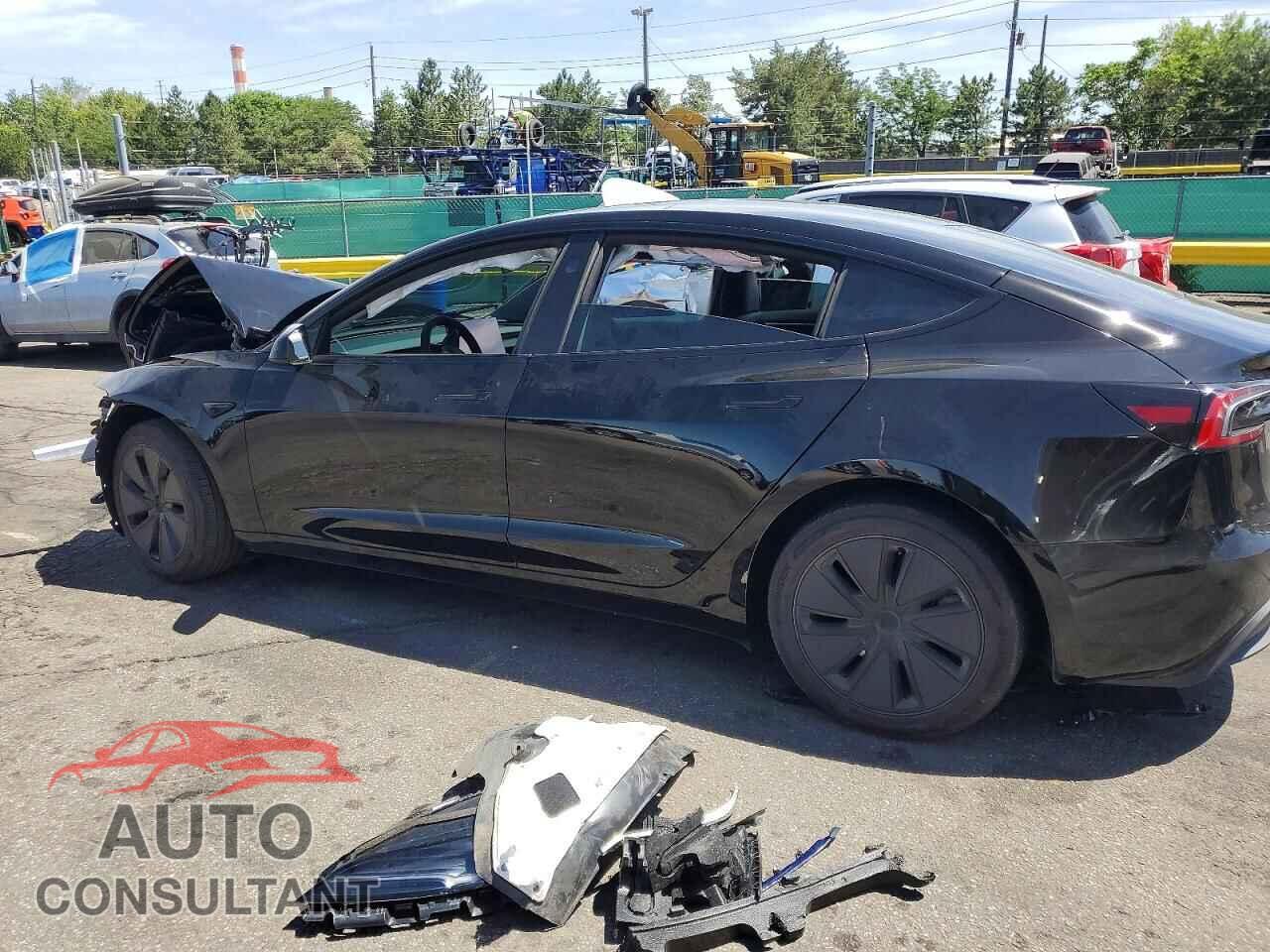 TESLA MODEL 3 2024 - 5YJ3E1EB5RF834178