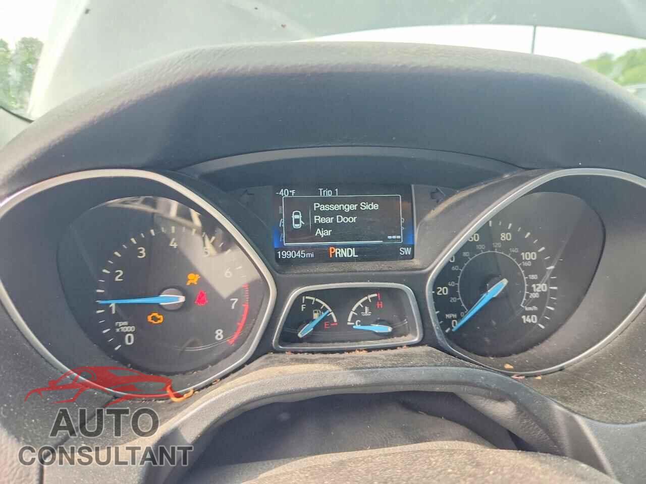 FORD FOCUS 2017 - 1FADP3F26HL293622