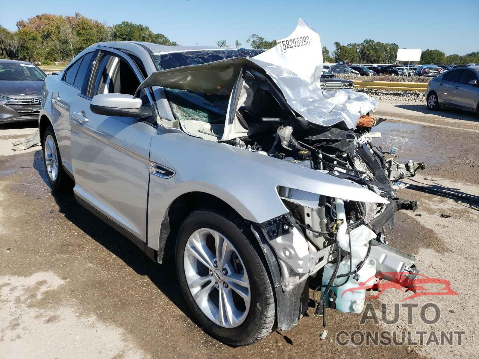 FORD TAURUS 2018 - 1FAHP2E87JG129456