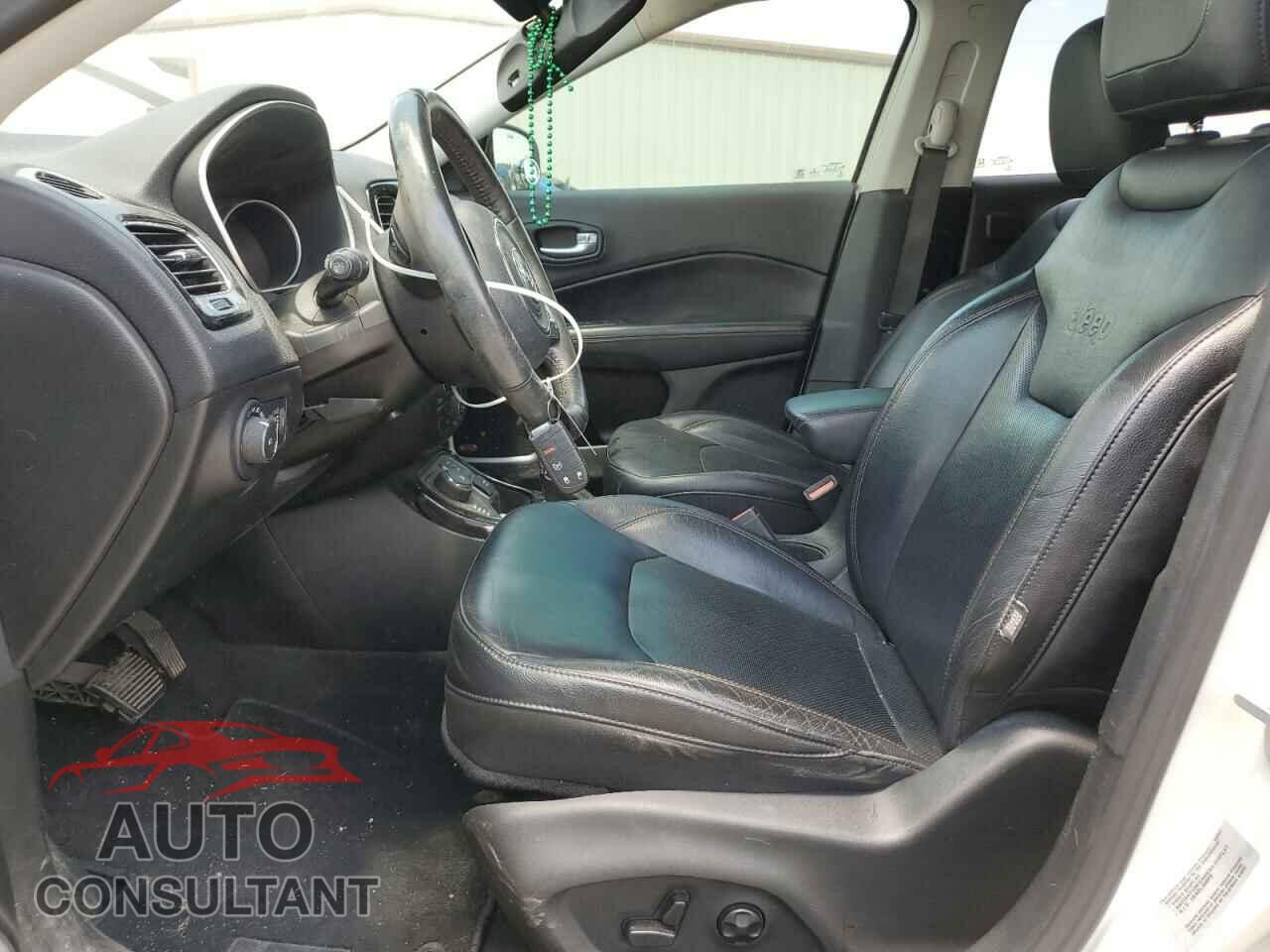 JEEP COMPASS 2017 - 3C4NJDCB5HT671797