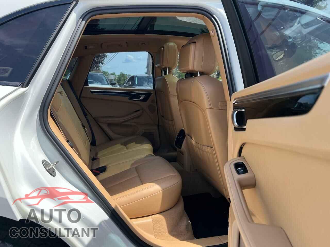 PORSCHE MACAN 2015 - WP1AB2A51FLB68451