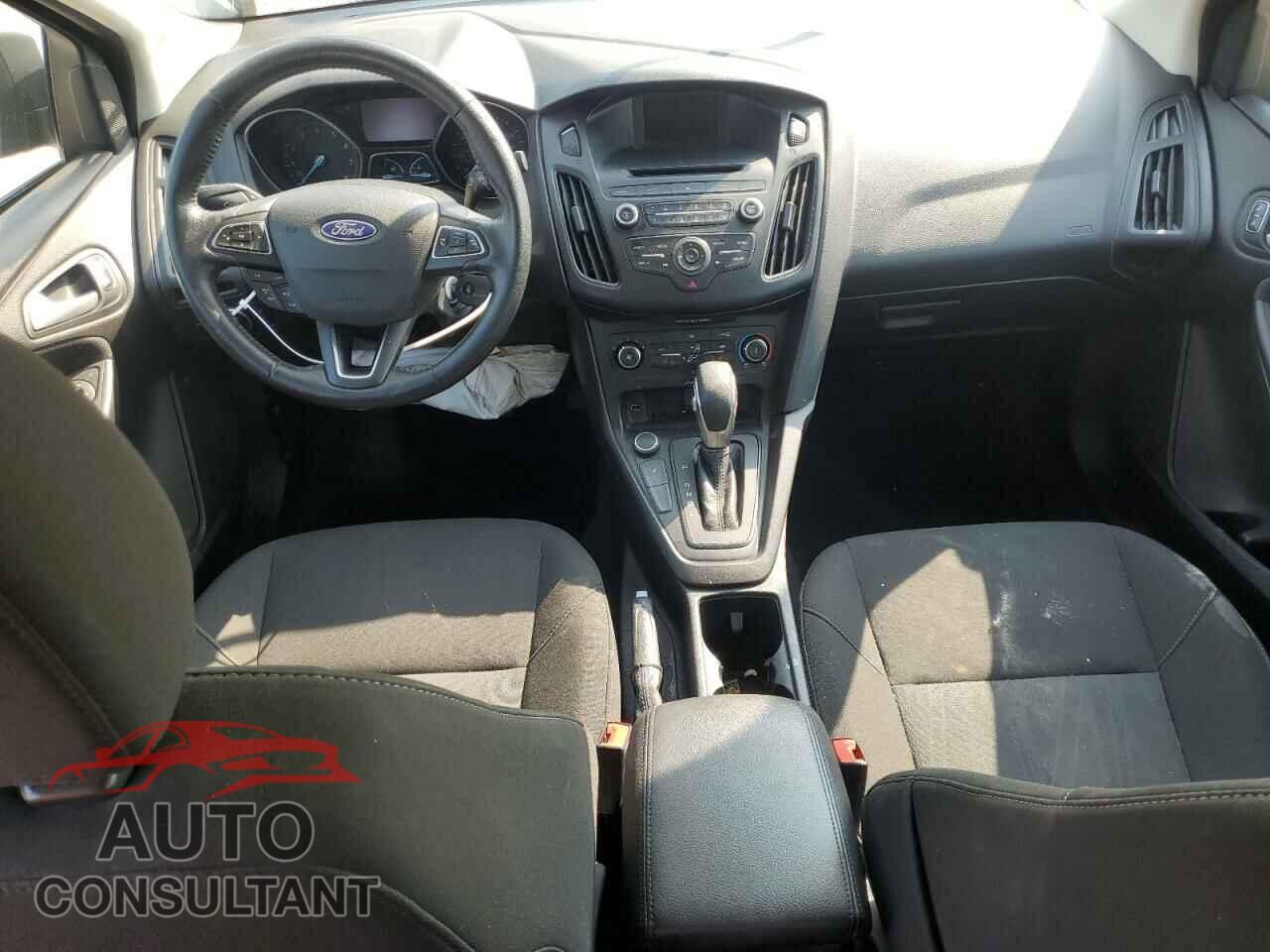 FORD FOCUS 2017 - 1FADP3F23HL328794
