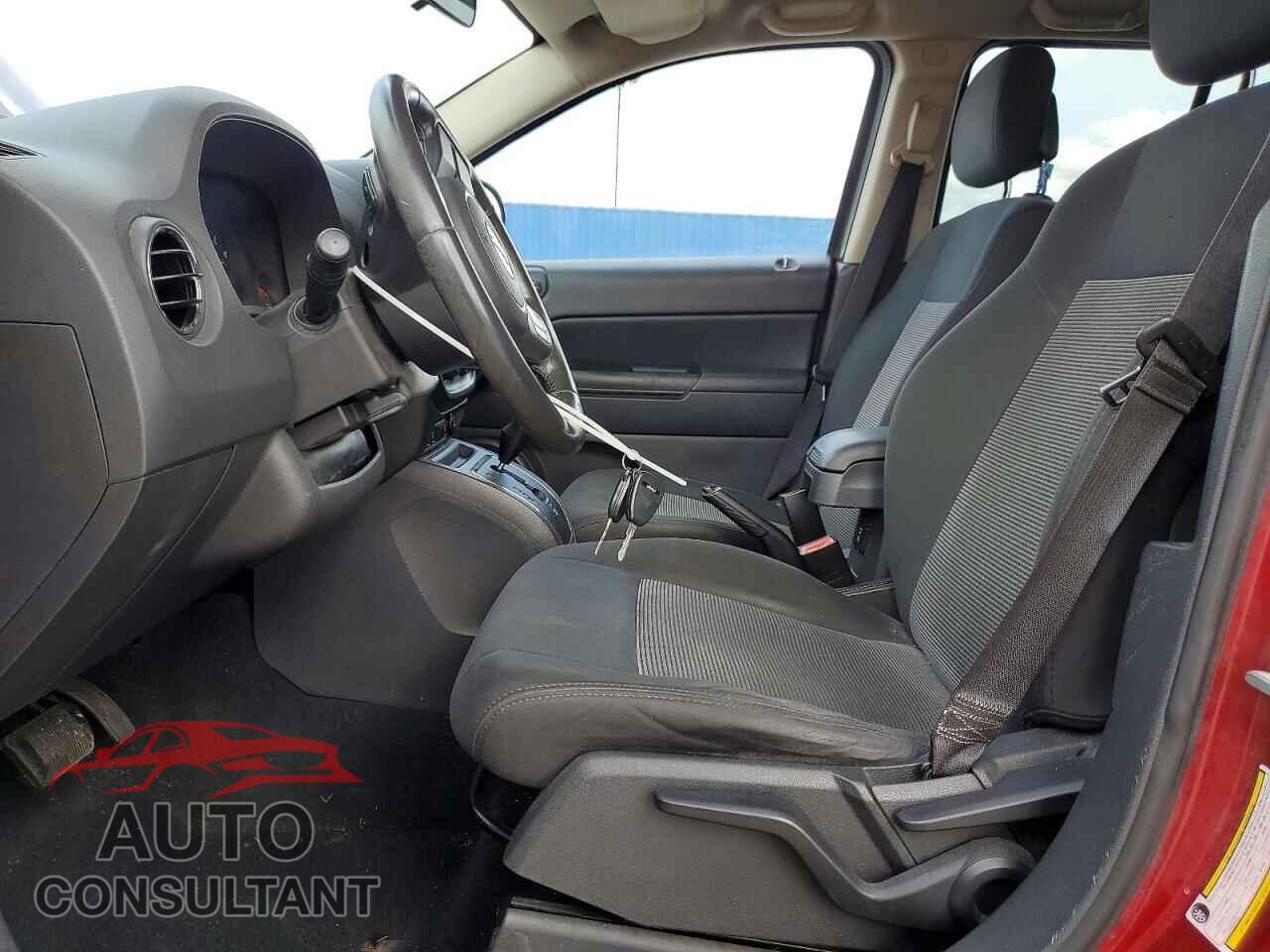 JEEP COMPASS 2011 - 1J4NF1FB2BD135747