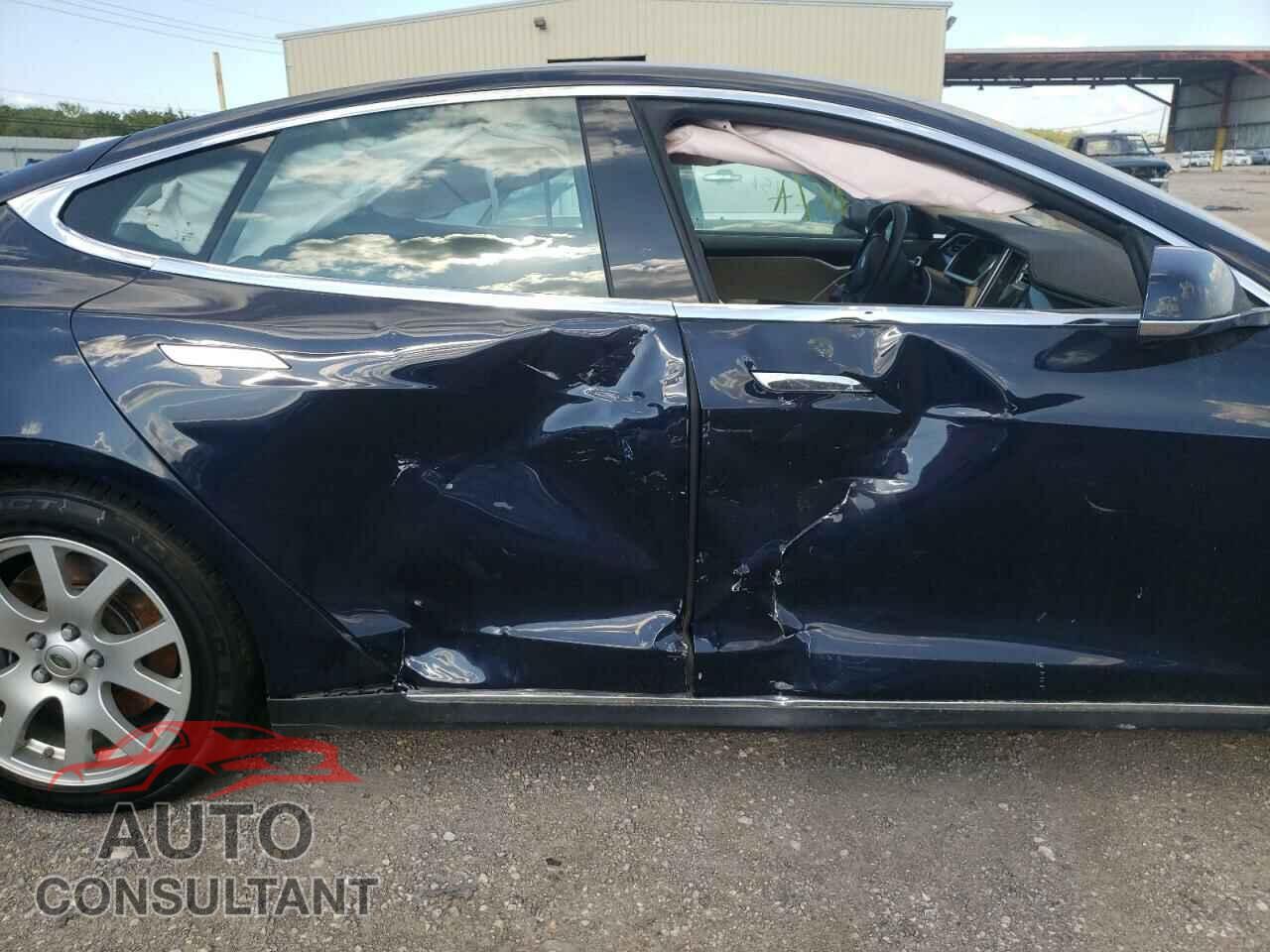 TESLA MODEL S 2013 - 5YJSA1CP2DFP23991