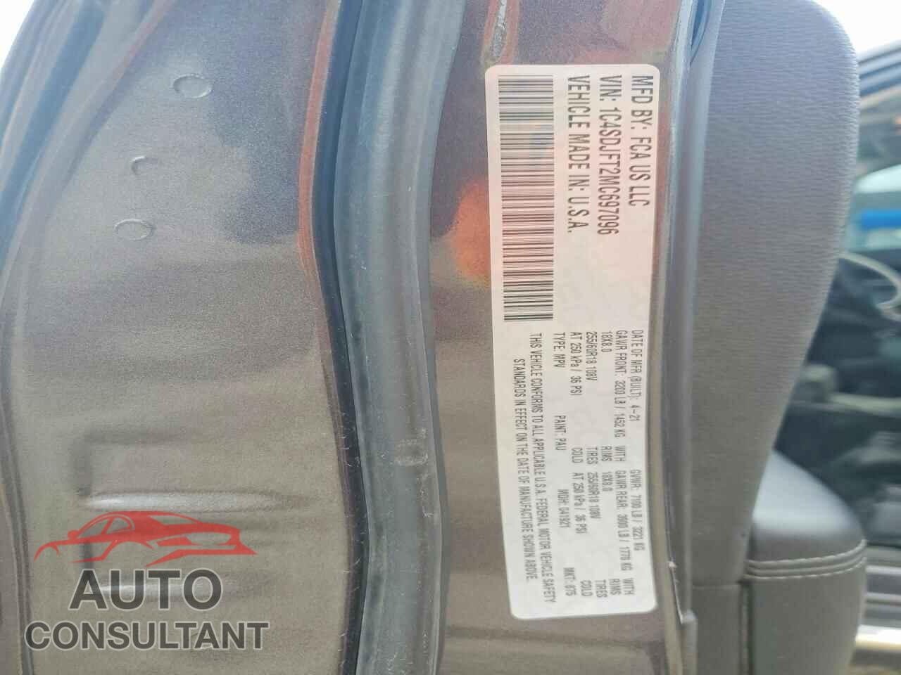 DODGE DURANGO 2021 - 1C4SDJFT2MC697096