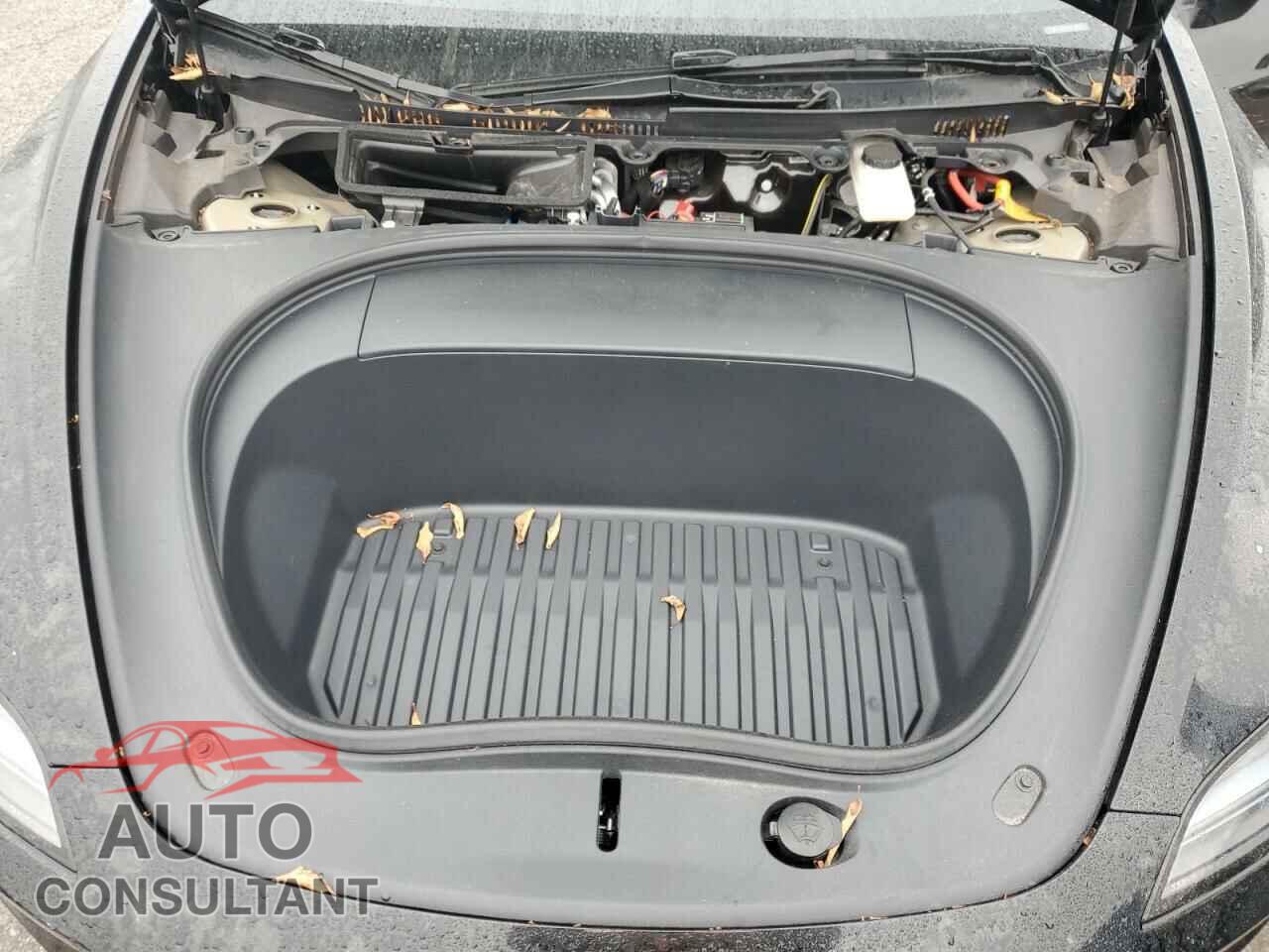 TESLA MODEL 3 2024 - 5YJ3E1EA3RF740372